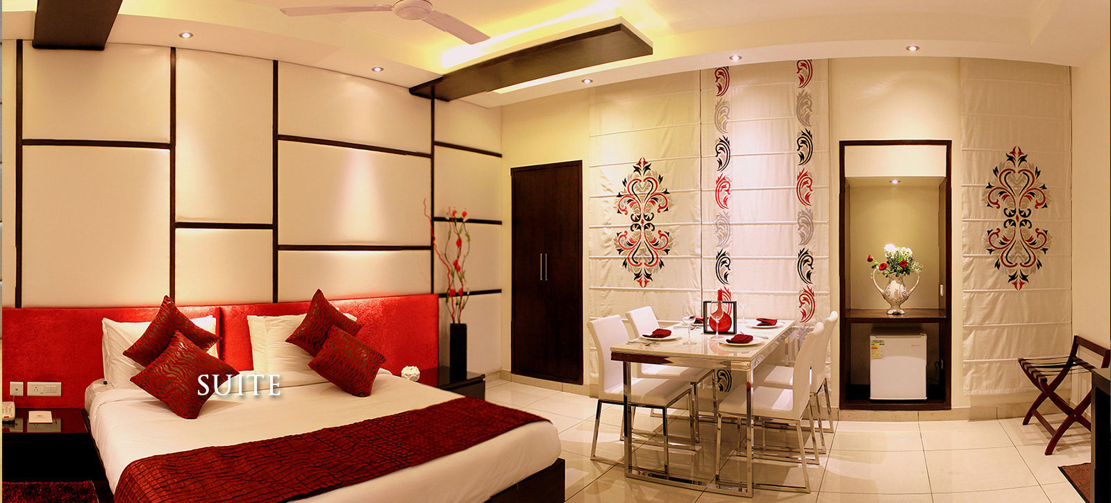 amrapali Grand Hotel Room