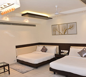 amrapali hotel Family Suite